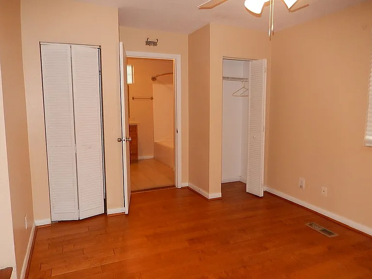 212 Edwards St — Photo 18