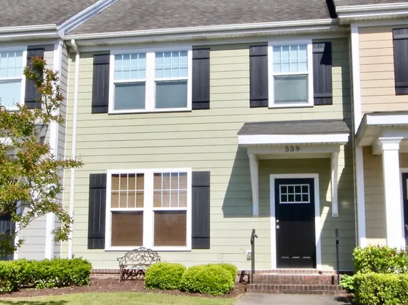 559 Mill Creek Pkwy, Chesapeake, VA 23323