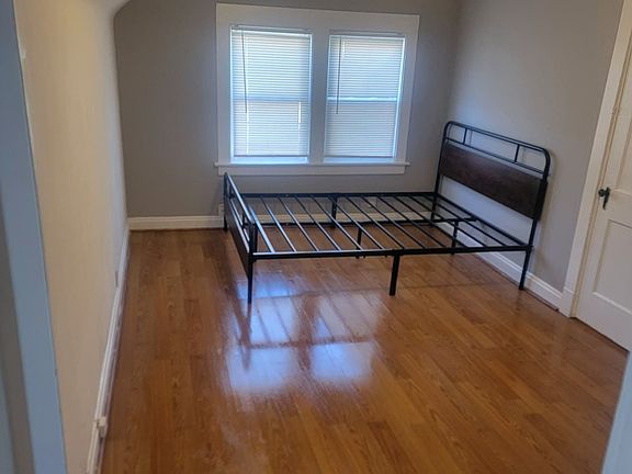 3rd image of 1424 Madison Ave #A