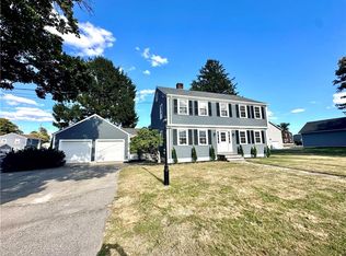 426 Metacom Ave, Bristol, RI 02809