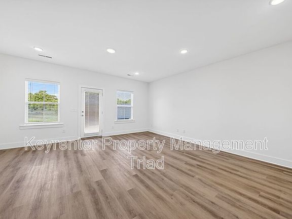 4th image of 3611 Bridleton Ridge Trl