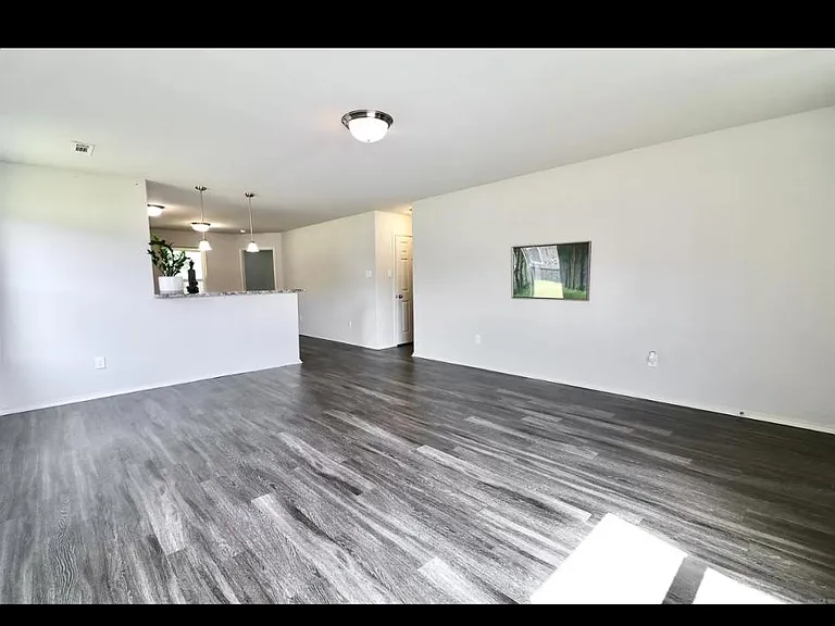 2526 Judes Ct — Photo 4