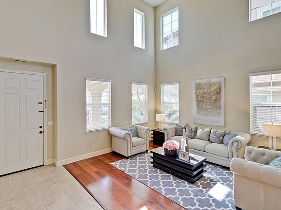 5th image of 4573 Niland St