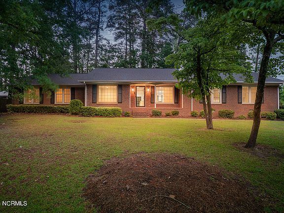 2nd image of 205 Cherrywood Dr