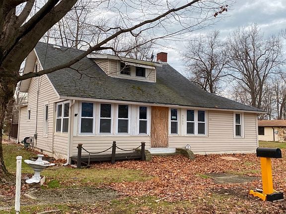 3rd image of 4905 S Spencer Dr