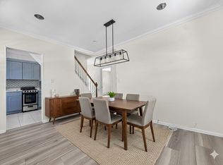 248 Eastern Pkwy, Farmingdale, NY 11735