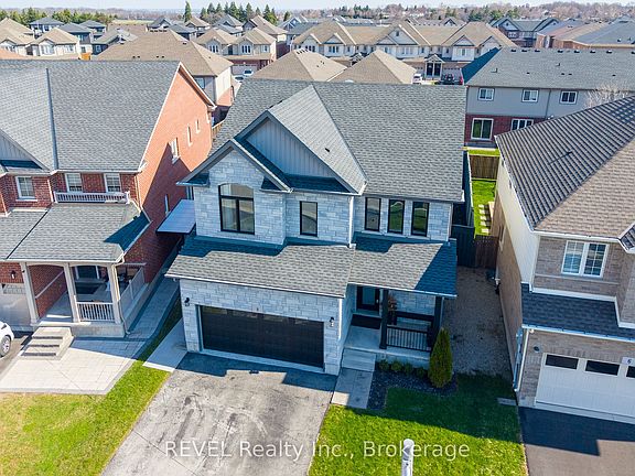 4th image of 8 Elderberry Rd