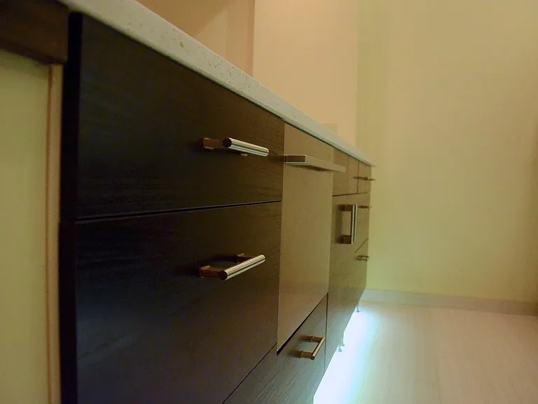 CASE 103 Kitchen B