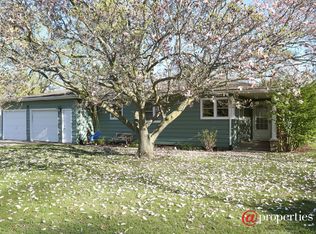 2758 Lincoln Ave, Saint Joseph, MI 49085