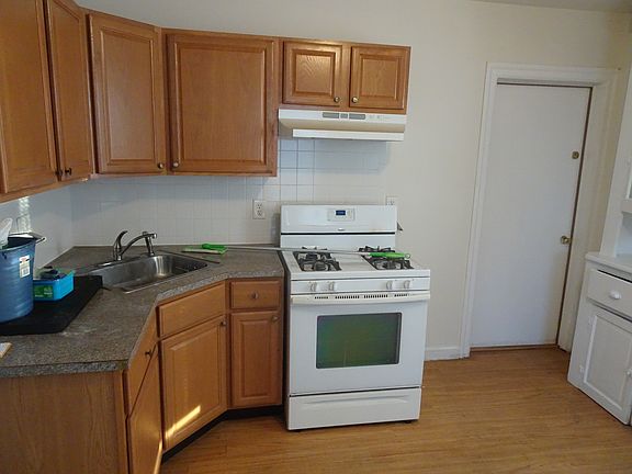 4th image of 2306 Geneva Ave APT 3