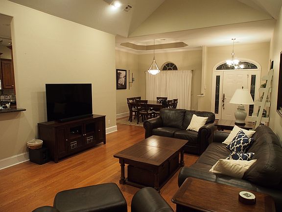 Open main floor plan