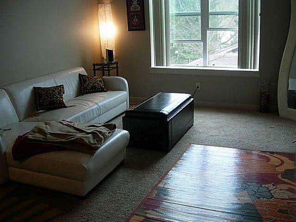3rd image of 16275 NE 85th St APT 315