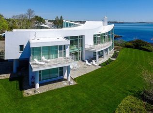 45 Littles Point Rd, Swampscott, MA 01907