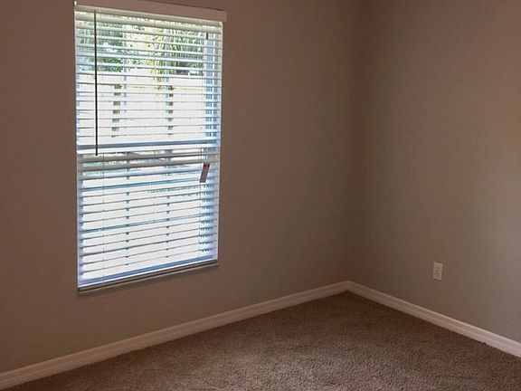 5th image of 2623 Kenwood Dr E