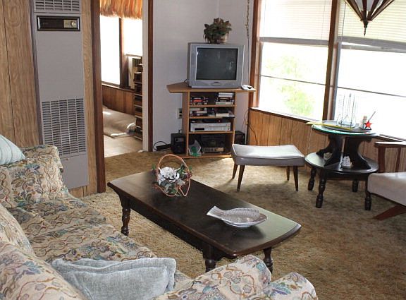 5th image of 2601 Driftwood Dr