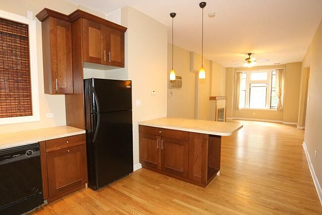 1st image of 3831 N Southport Ave APT 1F