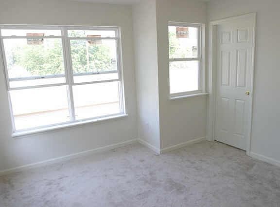 4th image of 2355 N Central Ave
