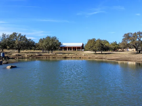 3691 K2 Rd, Mountain Home, TX 78058