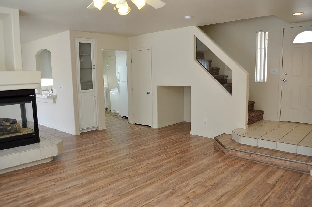 Beautiful Home in Silverado Ranch. — Photo 4