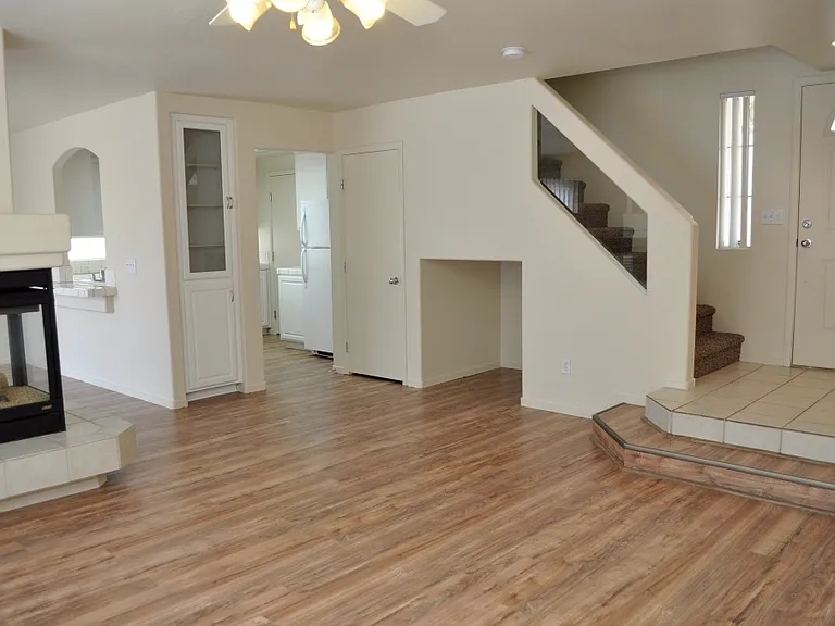 10137 Maidens Wreath Ct — Photo 4