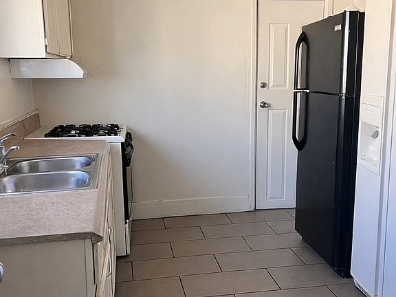 4th image of 1729 W 20th St #2H
