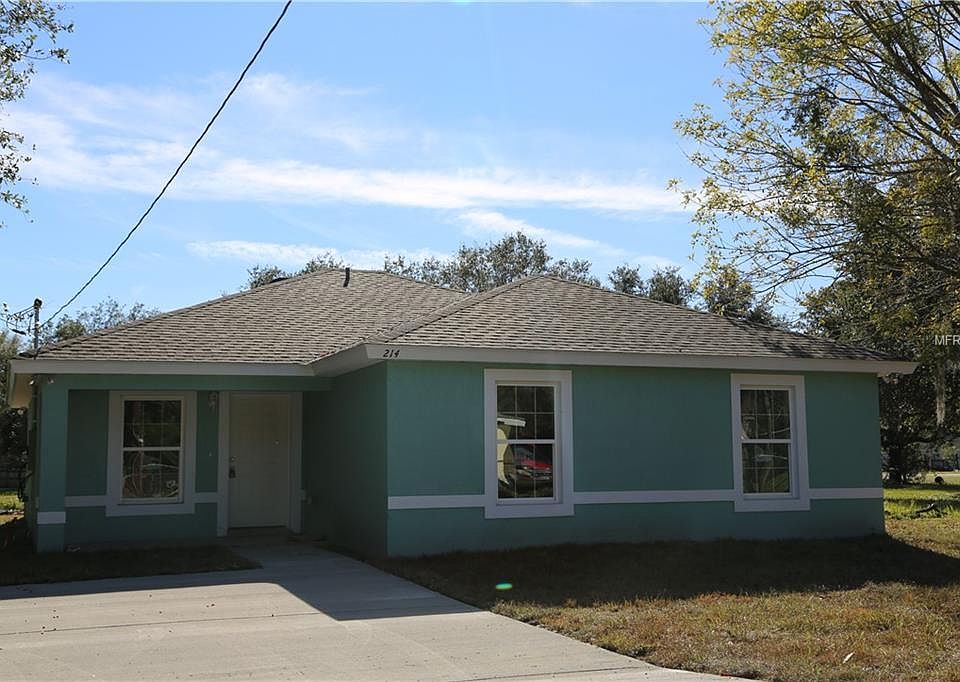 1st image of 208 9th St E