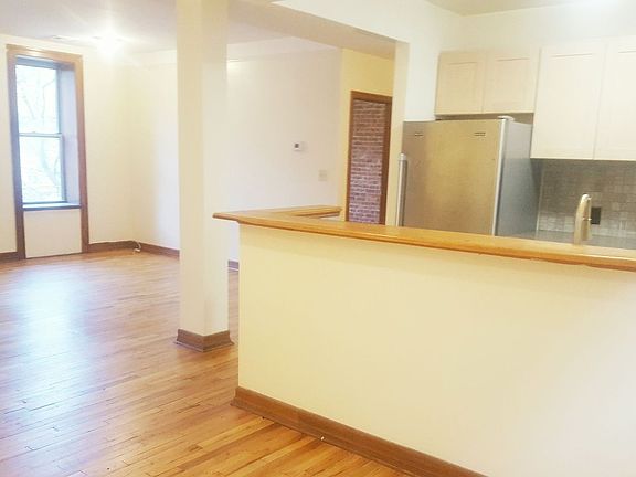 2nd image of 350 Lincoln Pl APT 3K