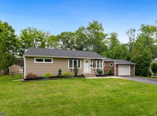 9 Hillcrest Ter, Lincoln Park, NJ 07035