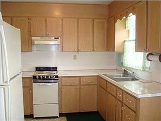 4th image of 3 Woodard Cir