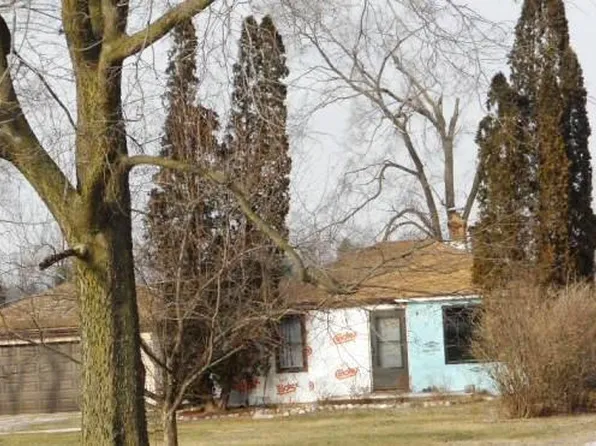 351 Hononegah Rd, Rockton, IL 61072