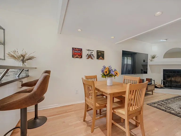 3015 Edison Ct — Photo 7