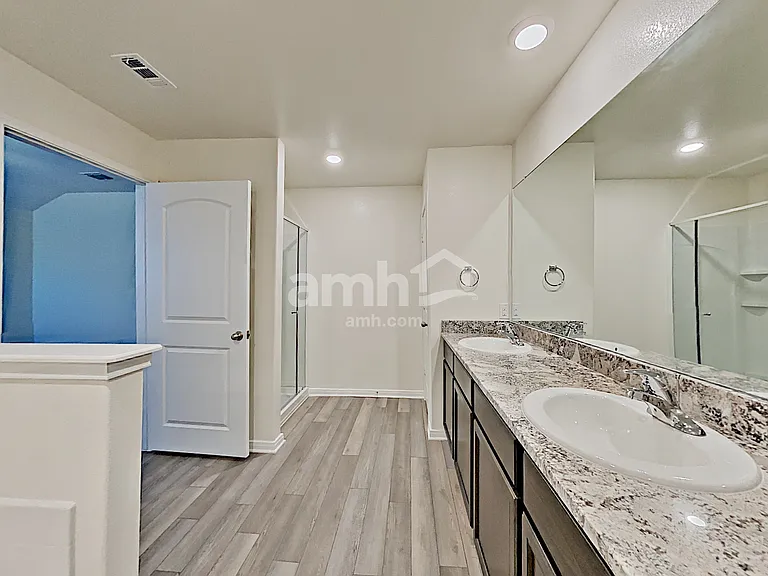 7926 Cactus Plum Dr — Photo 10