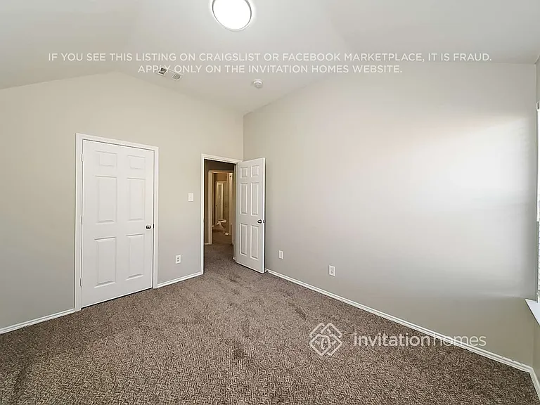 420 Autumn Park — Photo 12