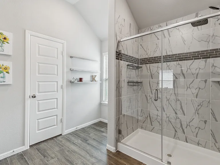 1424 Bellaire St — Photo 5