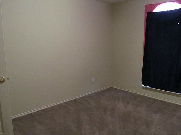 2nd image of 34542 Parkview Dr