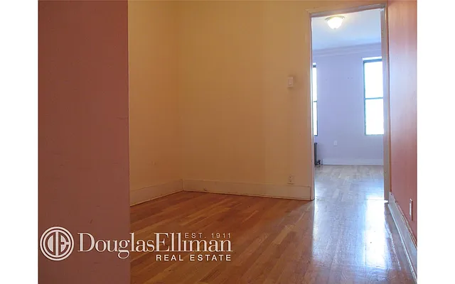 Rented by Douglas Elliman | media 7