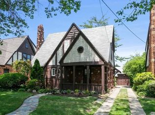 23 Marshall Ave, Floral Park, NY 11001