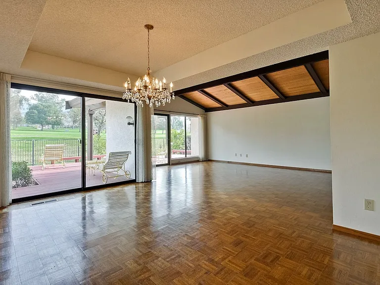 8224 Claret Ct — Photo 9