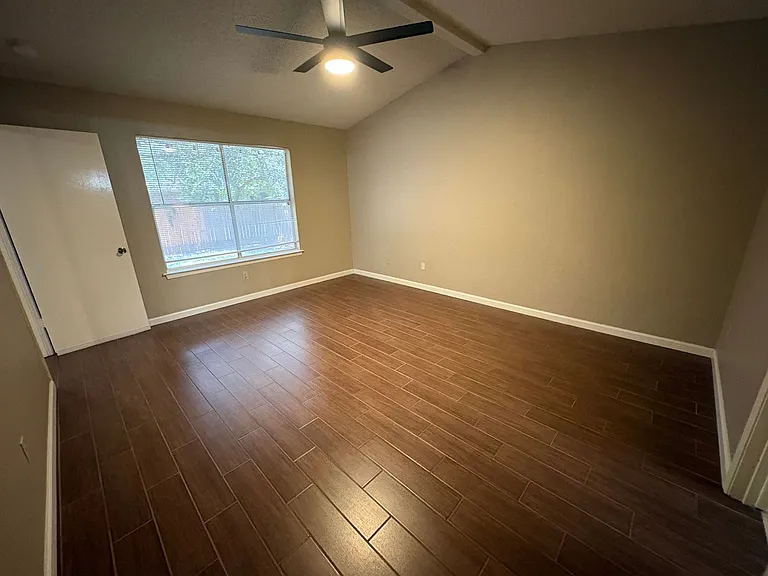 2902 Sabinal Trl — Photo 14