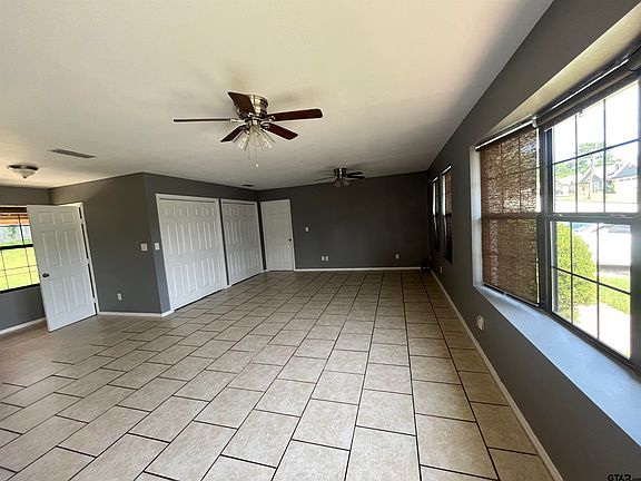 2nd image of 1515 Bowie Dr