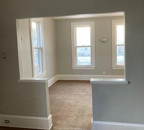 3rd image of 2907 Benjamin St NE #1