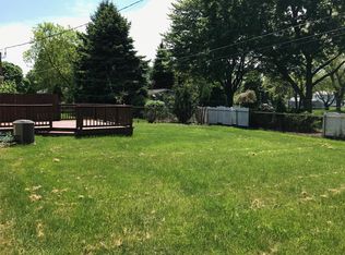 28439 Wexford Dr, Warren, MI 48092