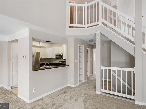 5th image of 7046 Ellingham Cir #9