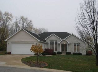 1620 Windermere Ct, Quincy, IL 62305