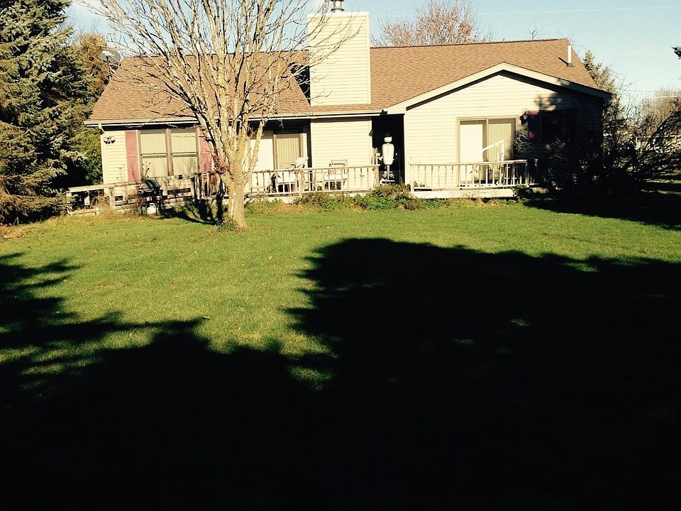 2nd image of 10147 W Stanley Rd
