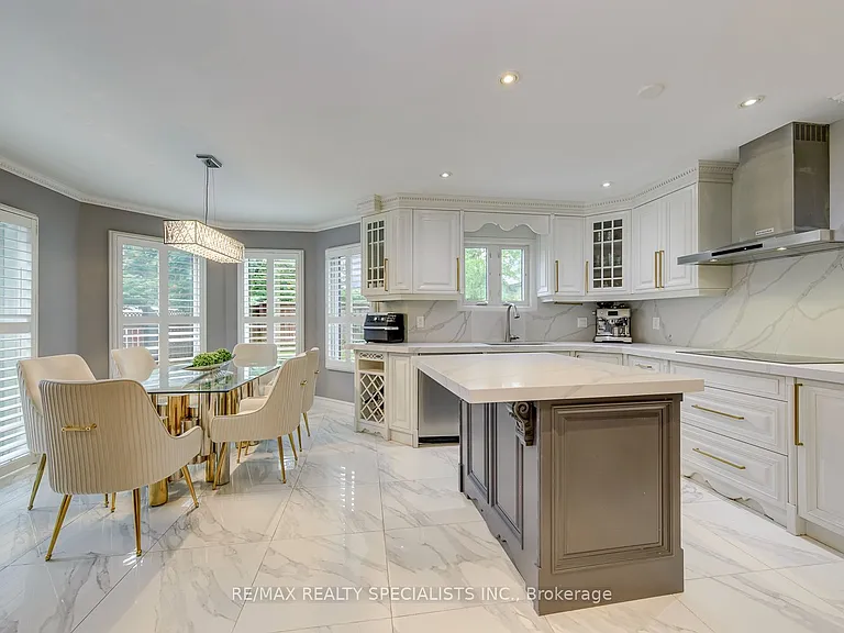 1499 Ravensmoor Cres — Photo 14