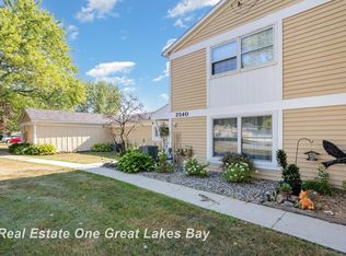 2540 Ivy Hill Ln, Saginaw, MI 48603