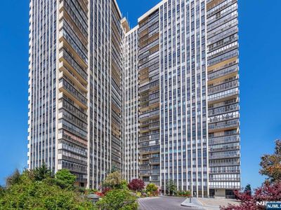300 Winston Dr #C1908, Cliffside Park, NJ, 07010