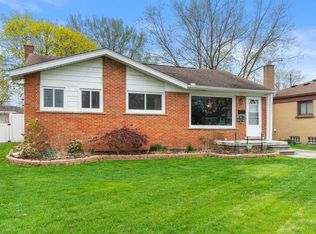 32641 Grandview Ave, Westland, MI 48186