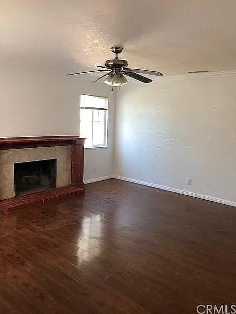 4 bed, 1316 sqft, $2,900 — Photo 2